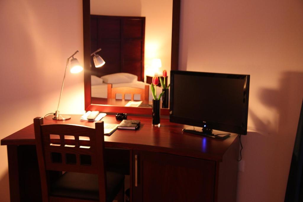 Hotel De Paris Tirana Habitación foto